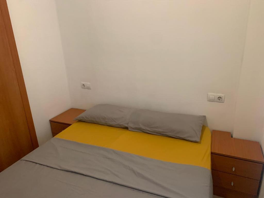 Alquilo Hermoso Apartamento En La Paradisiaca Oropesa Del Mar, 2Habitaciones, 1 Bano, Cocina, Salon, Aire Acondicionado Y Balcon A 400 Metros De La Playa Morro De Gos, Muy Cerca De Supermercados, Comercios Y Bares Oropesa del Mar Exterior foto